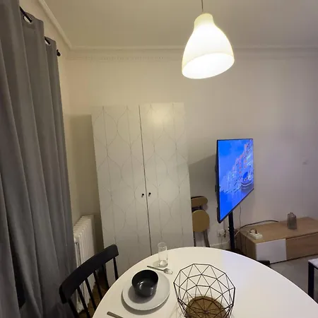 Charming In The Heart Of 18th Arrondissement